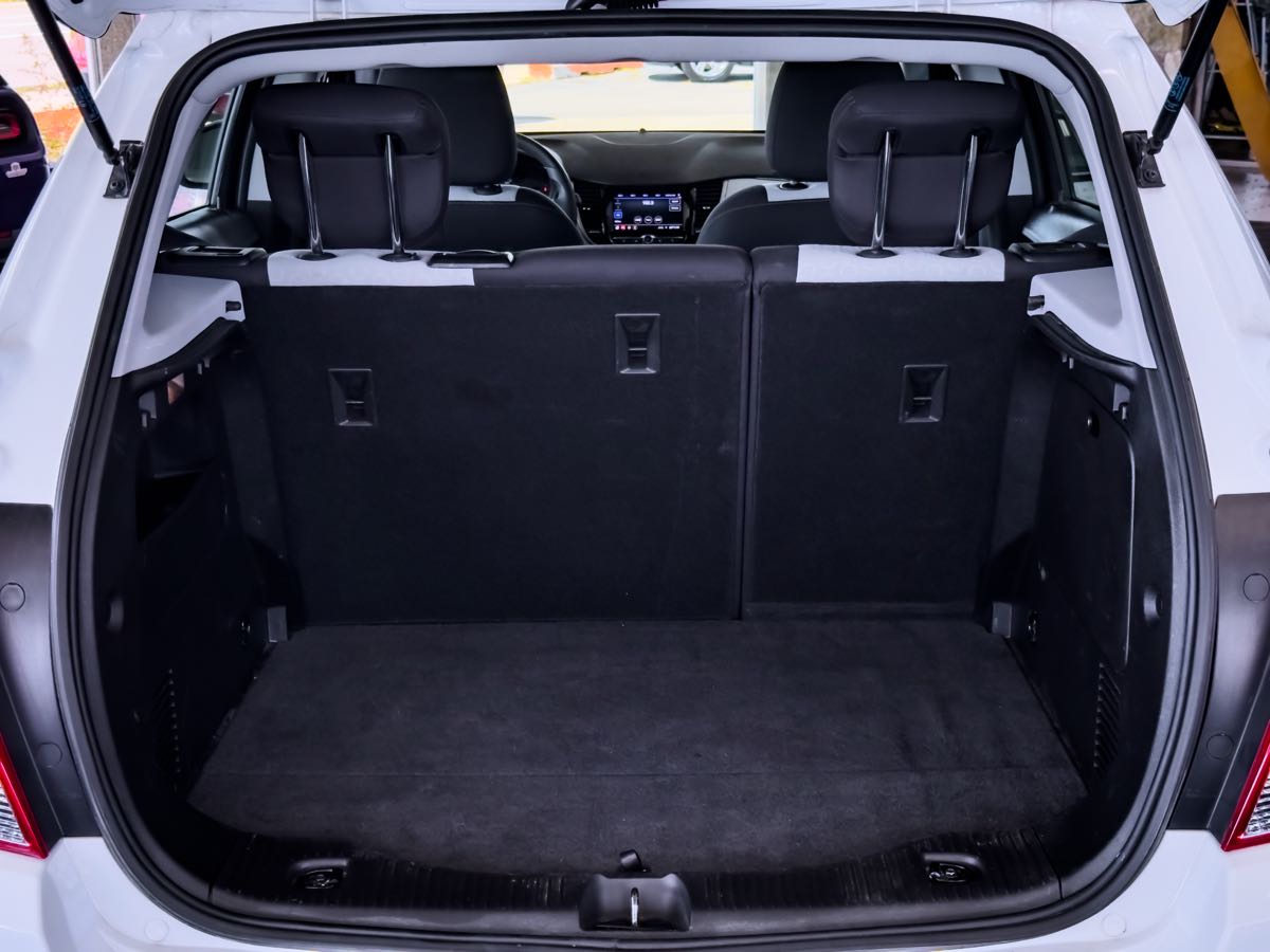 2020 Chevrolet Trax LS photo 26