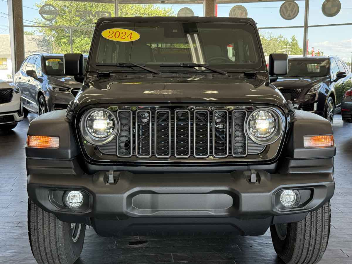 2024 Jeep Wrangler Sport S photo 6