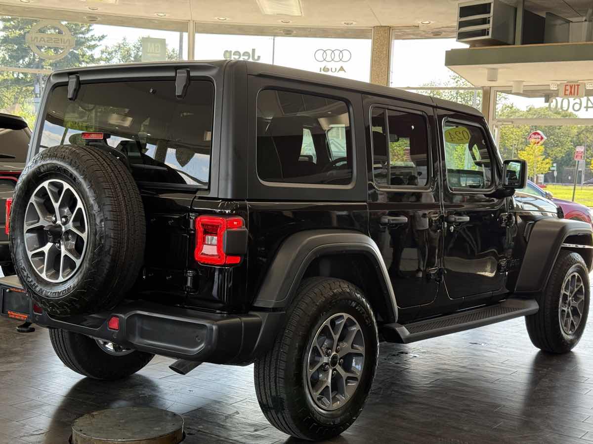 2024 Jeep Wrangler Sport S photo 10