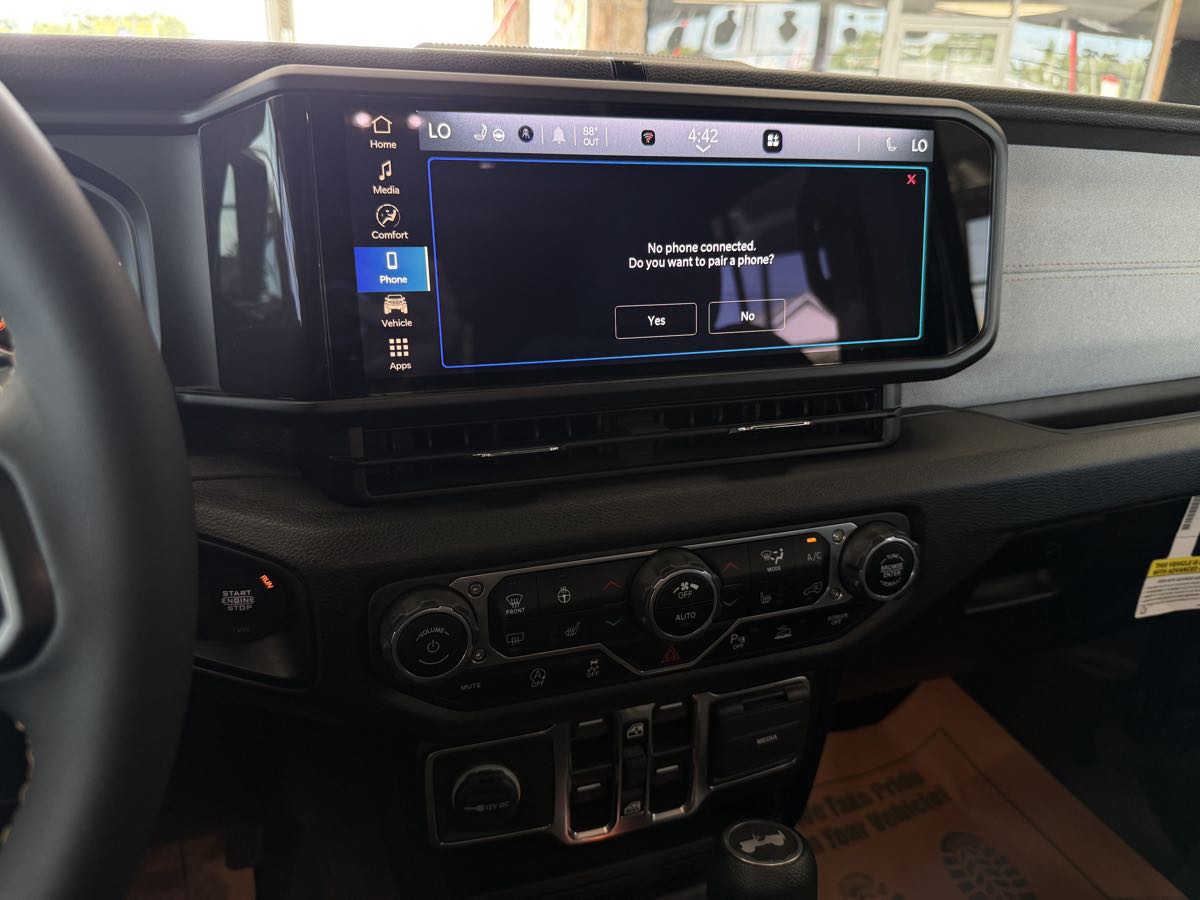 2024 Jeep Wrangler Sport S photo 42
