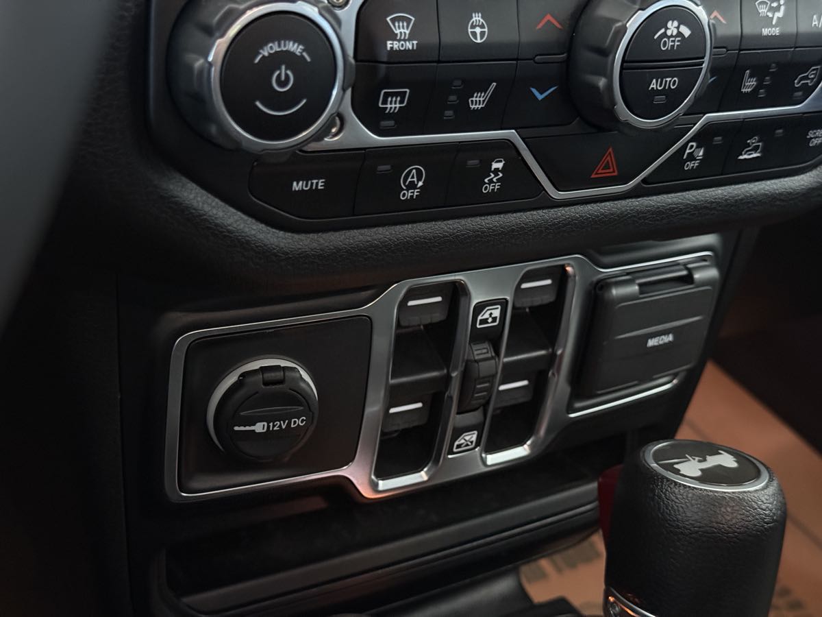 2024 Jeep Wrangler Sport S photo 45