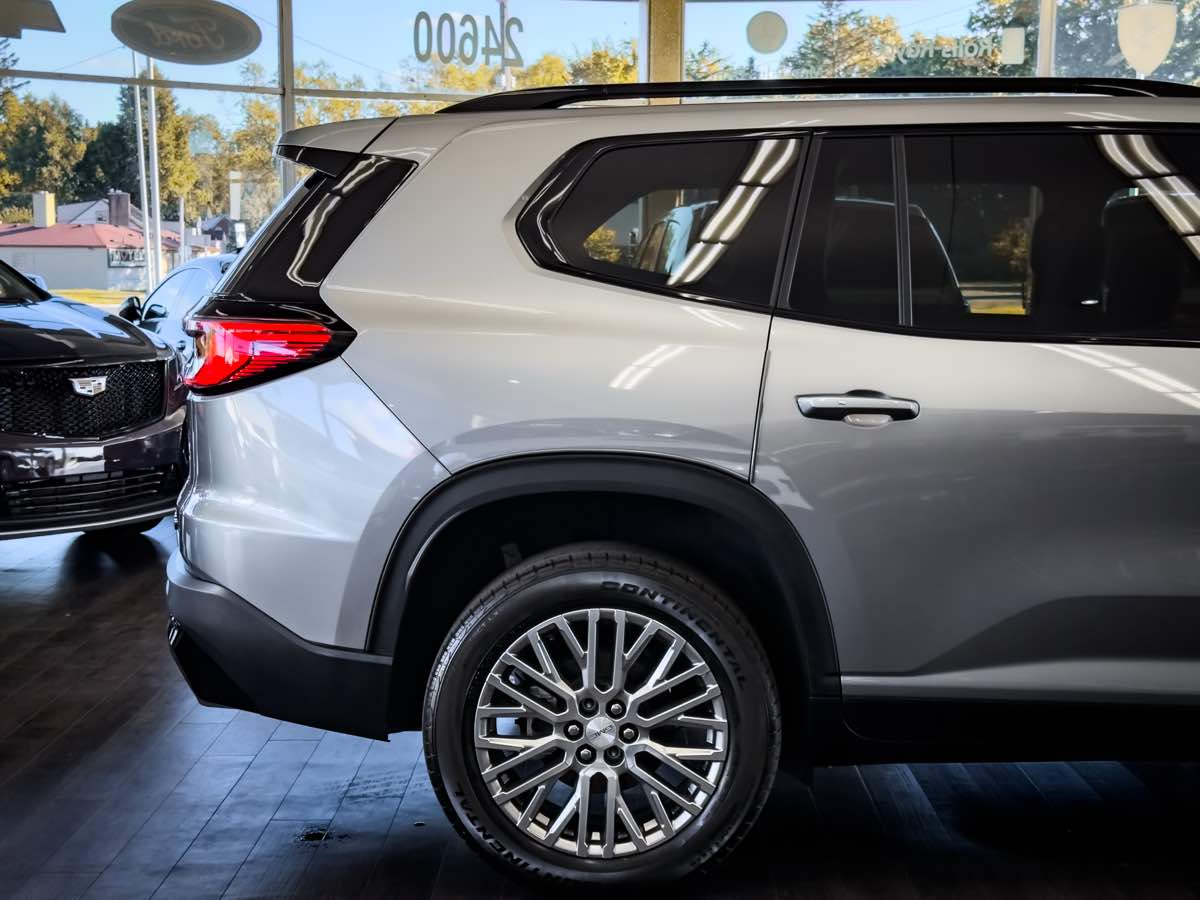 2025 Gmc Acadia Elevation Black Edition photo 7