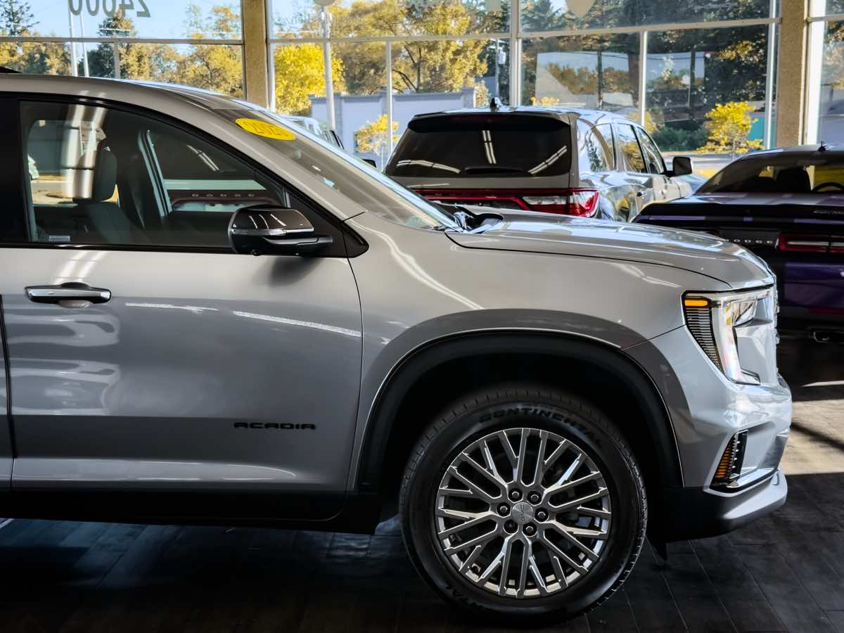 2025 Gmc Acadia Elevation Black Edition photo 8