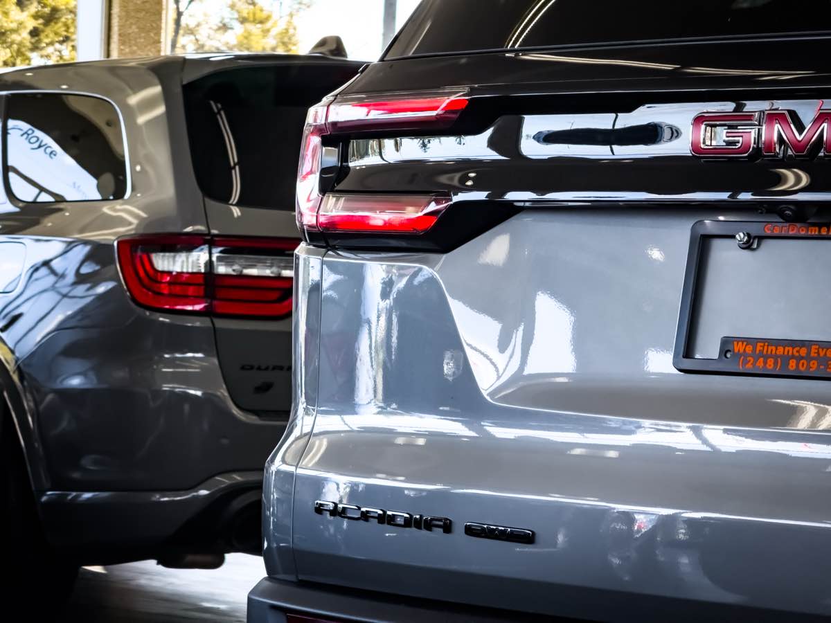 2025 Gmc Acadia Elevation Black Edition photo 9