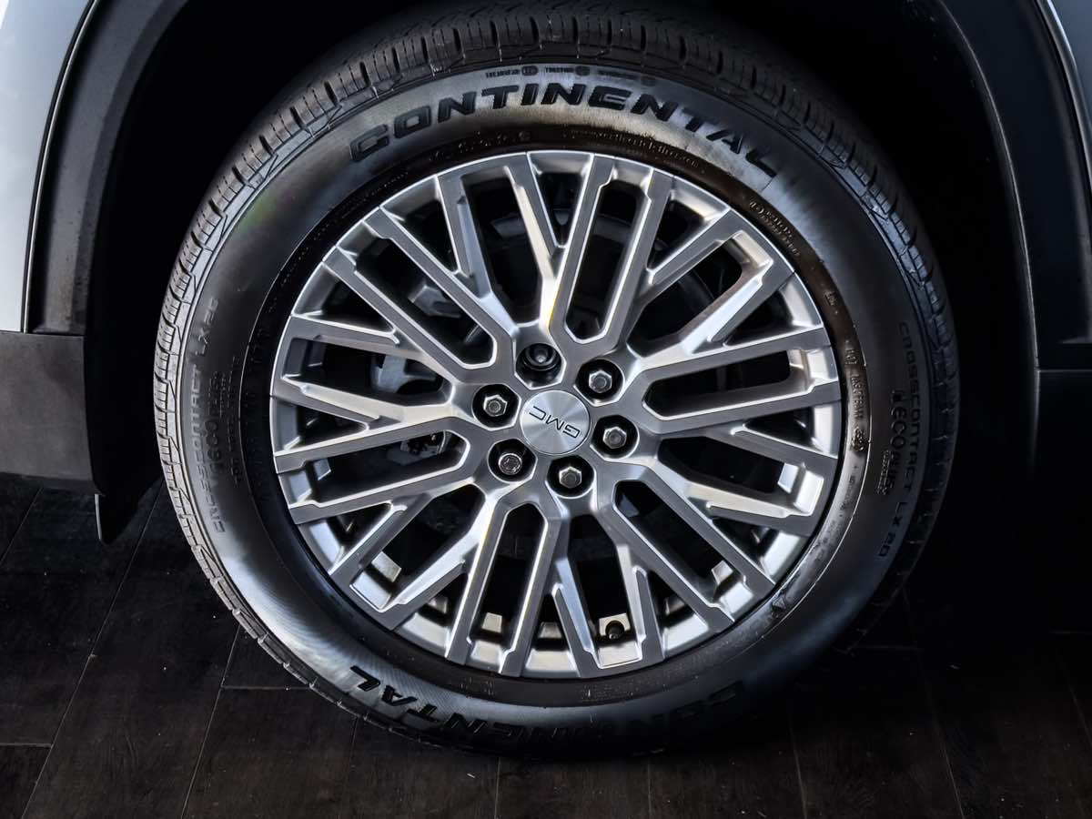 2025 Gmc Acadia Elevation Black Edition photo 13
