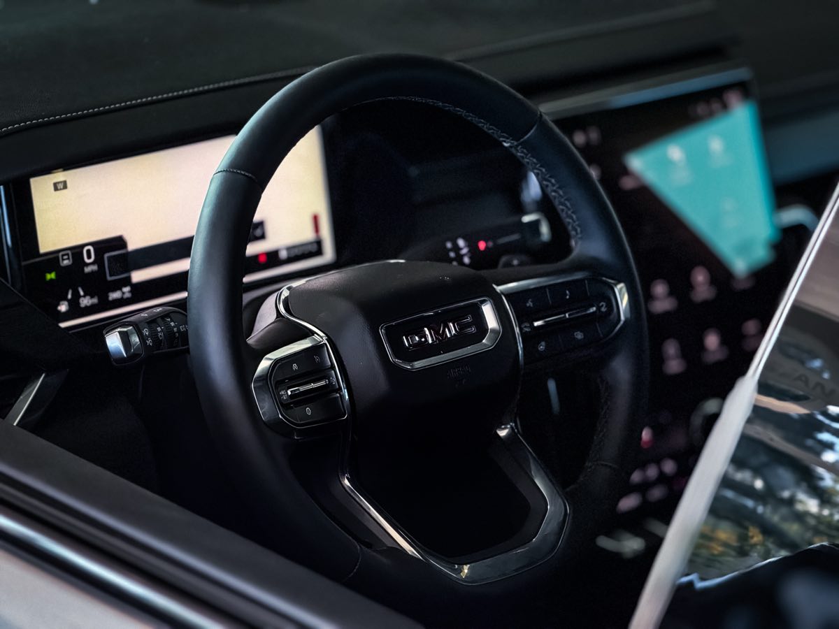 2025 Gmc Acadia Elevation Black Edition photo 17