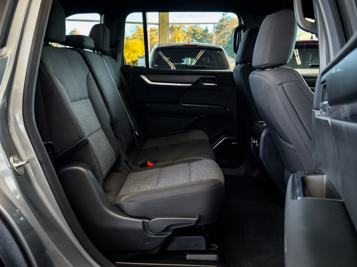 2025 Gmc Acadia Elevation Black Edition photo 21