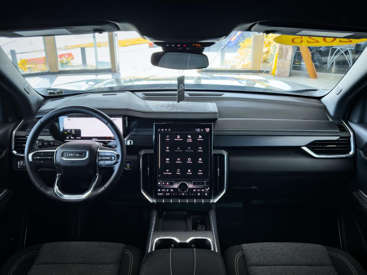 2025 Gmc Acadia Elevation Black Edition photo 24