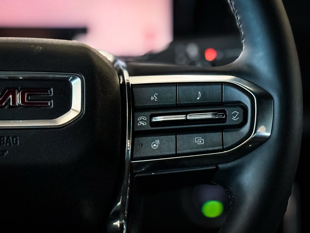 2025 Gmc Acadia Elevation Black Edition photo 29