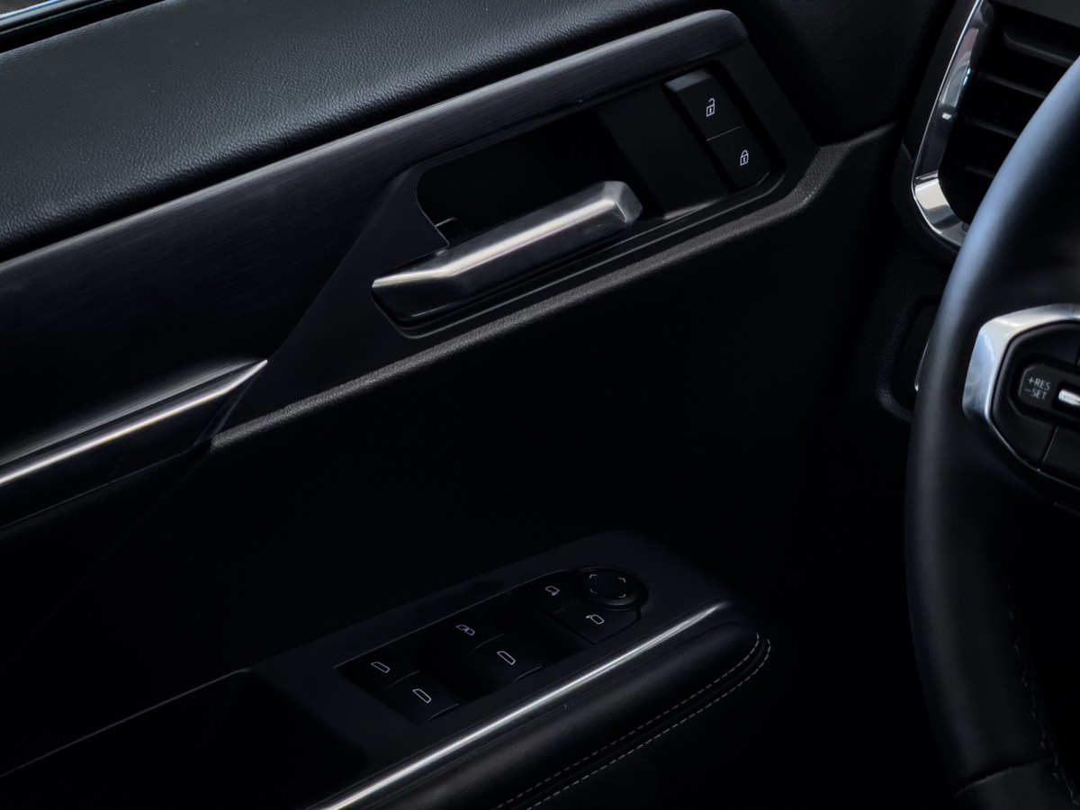 2025 Gmc Acadia Elevation Black Edition photo 30