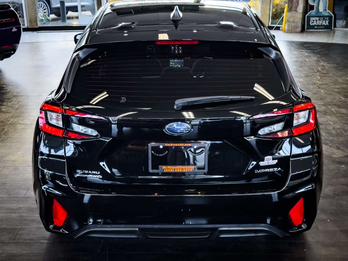 2024 Subaru Impreza Base photo 10