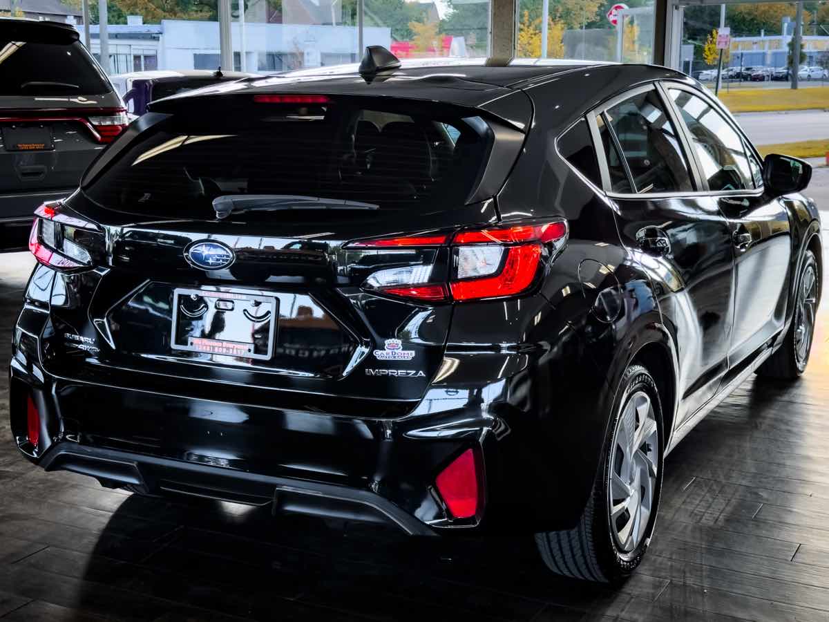 2024 Subaru Impreza Base photo 11