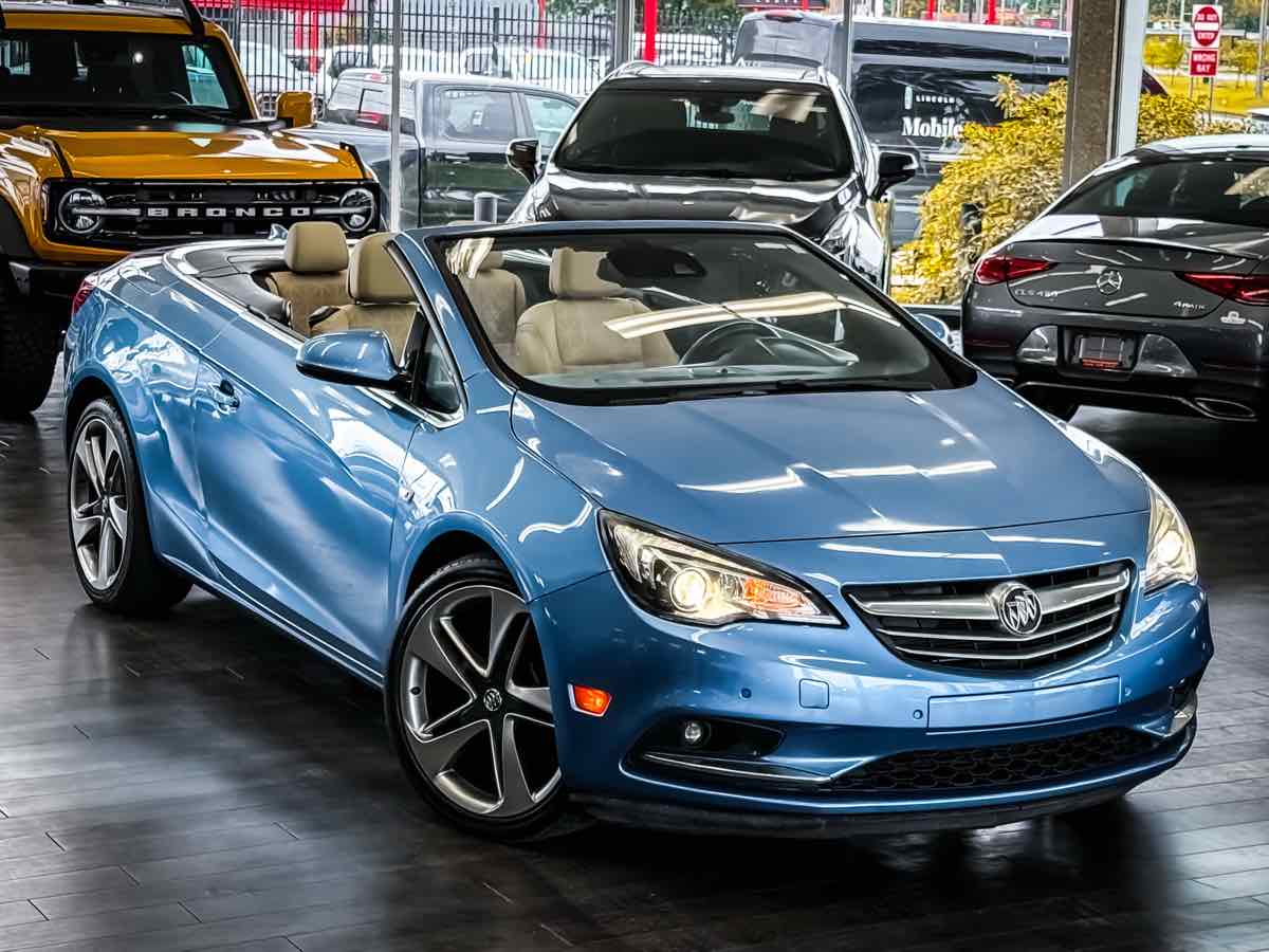 2017 Buick Cascada photo 3