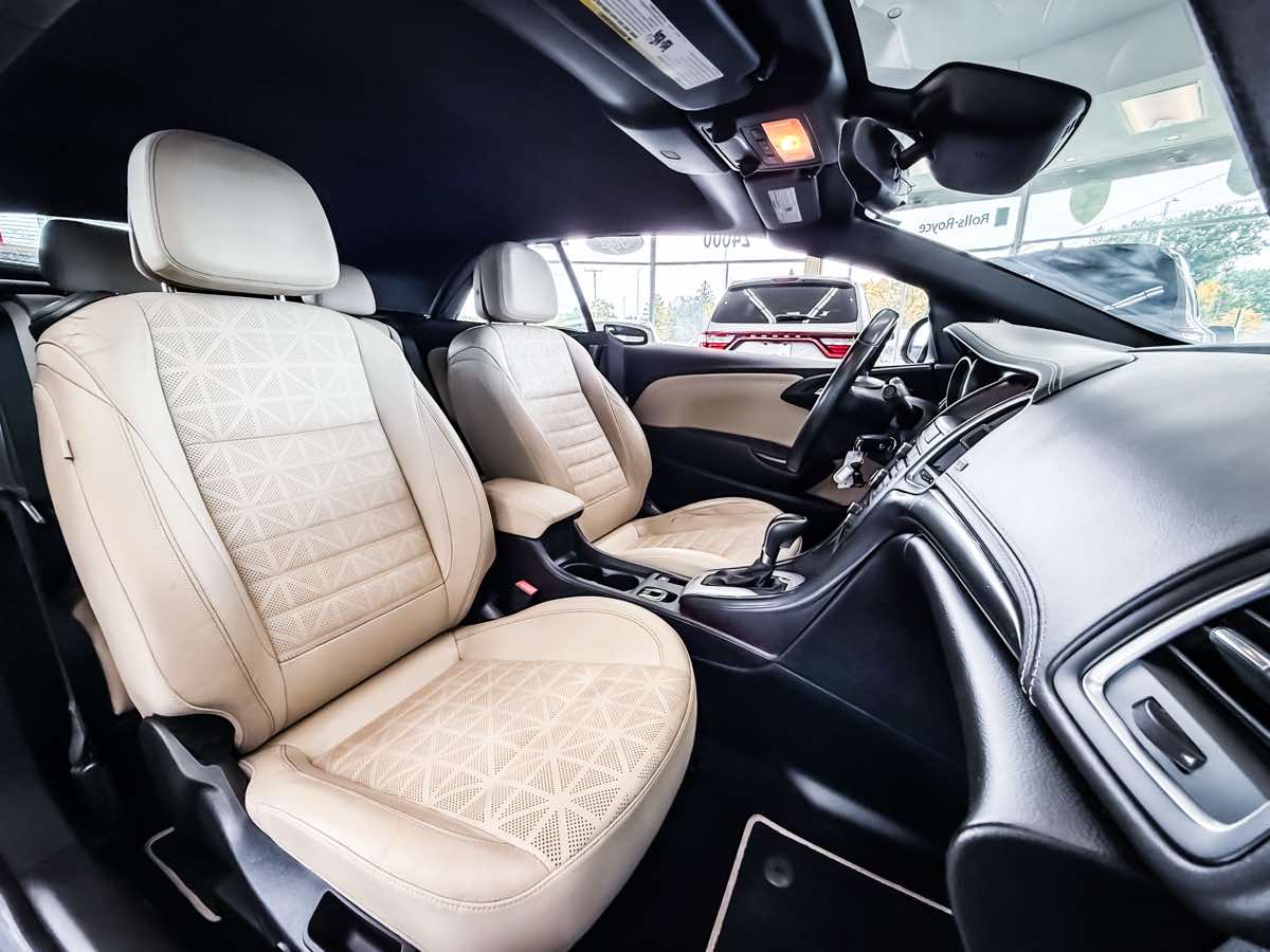 2017 Buick Cascada photo 25