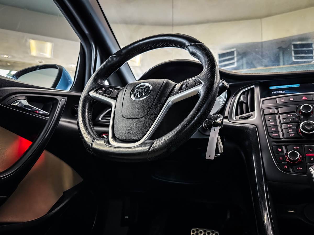 2017 Buick Cascada photo 28