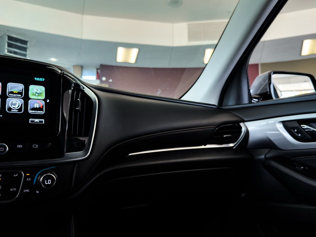 2019 Chevrolet Traverse Leather photo 30