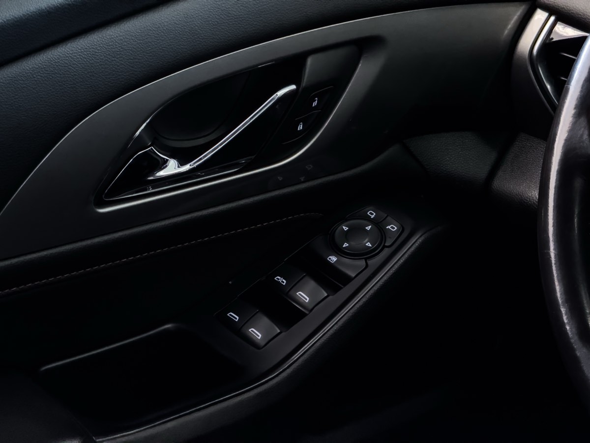 2019 Chevrolet Traverse Leather photo 35