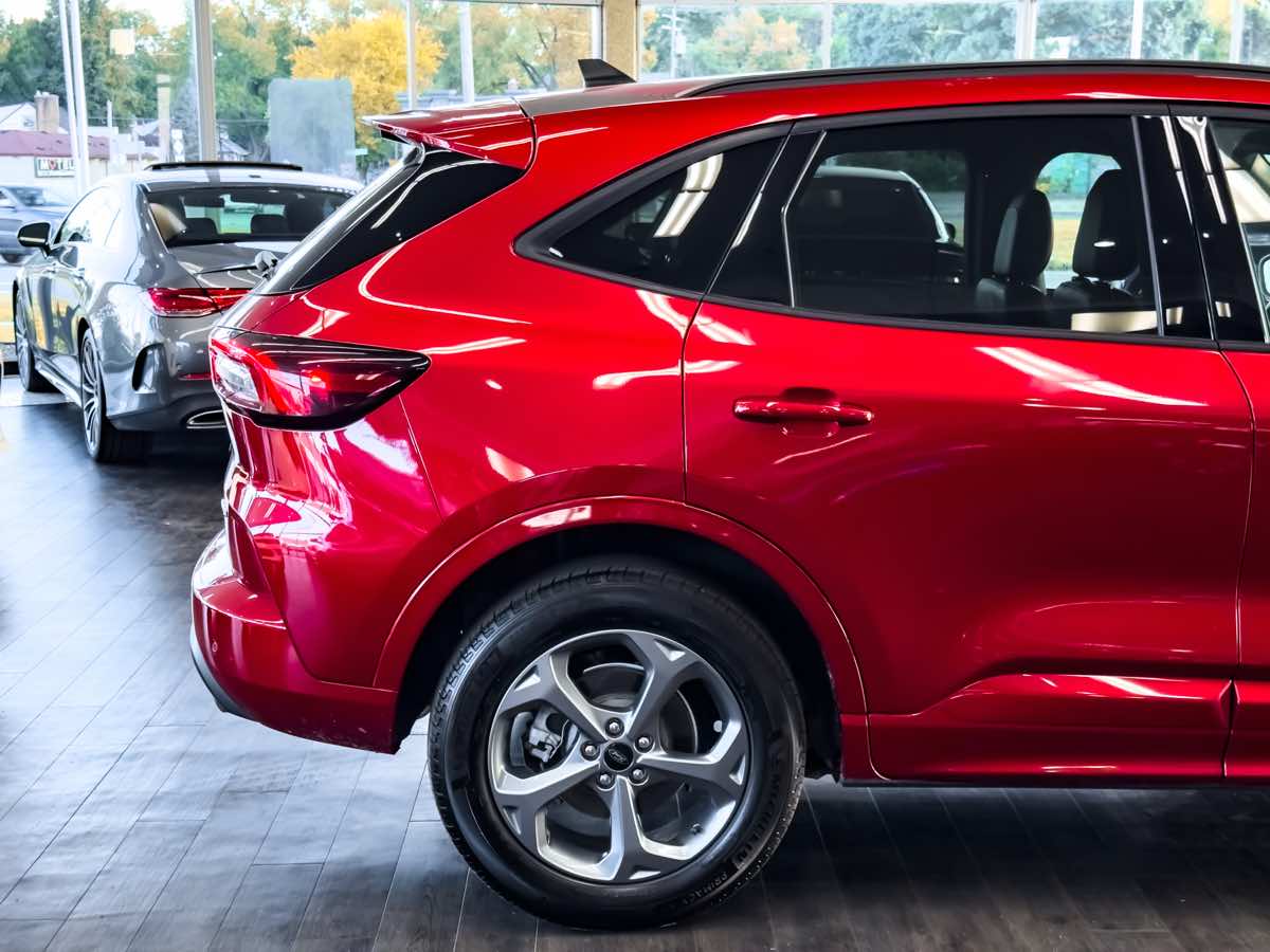 2024 Ford Escape ST-Line photo 11