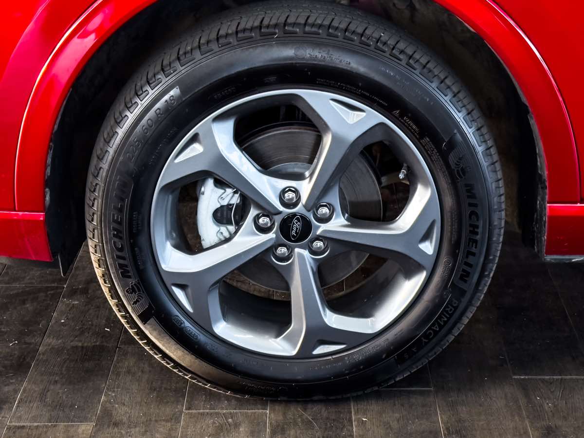 2024 Ford Escape ST-Line photo 15