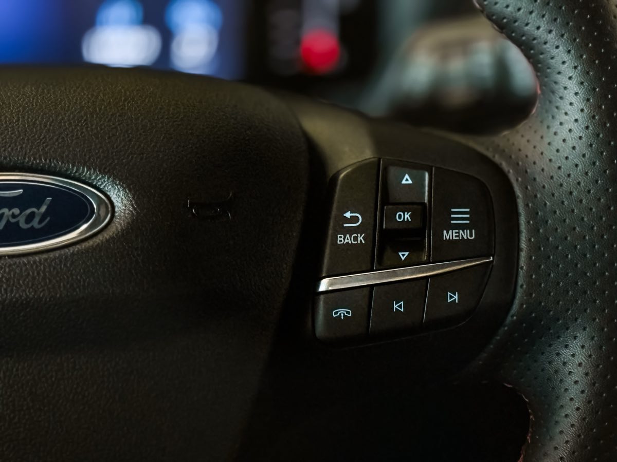 2024 Ford Escape ST-Line photo 31
