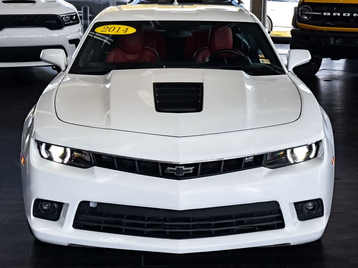 2014 Chevrolet Camaro SS photo 2