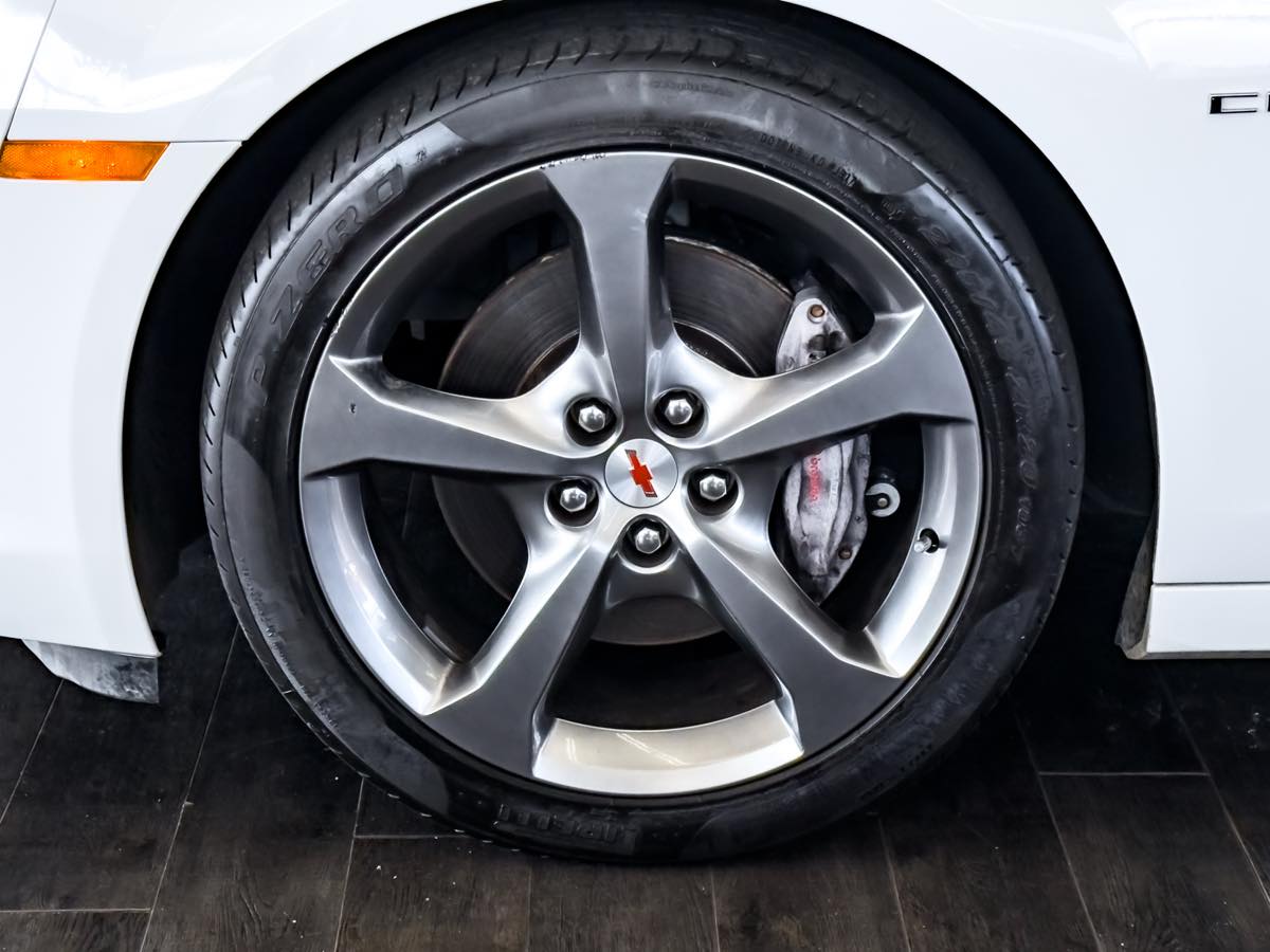 2014 Chevrolet Camaro SS photo 18