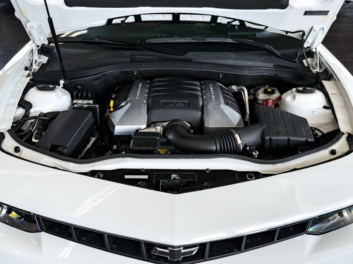 2014 Chevrolet Camaro SS photo 22