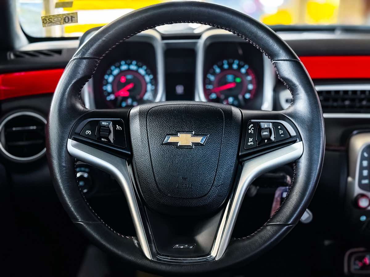 2014 Chevrolet Camaro SS photo 30
