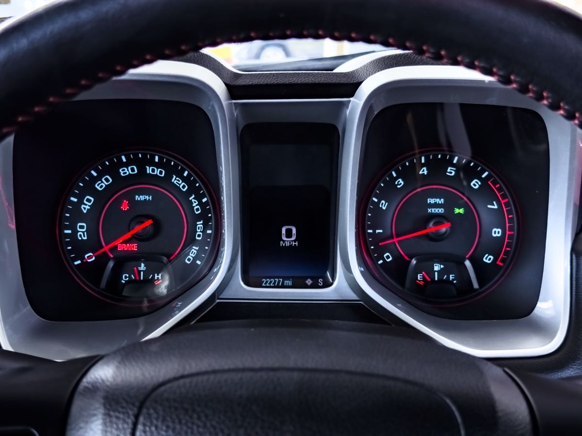 2014 Chevrolet Camaro SS photo 34