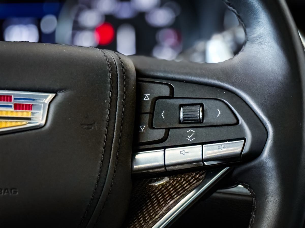 2023 Cadillac XT6 Sport photo 35