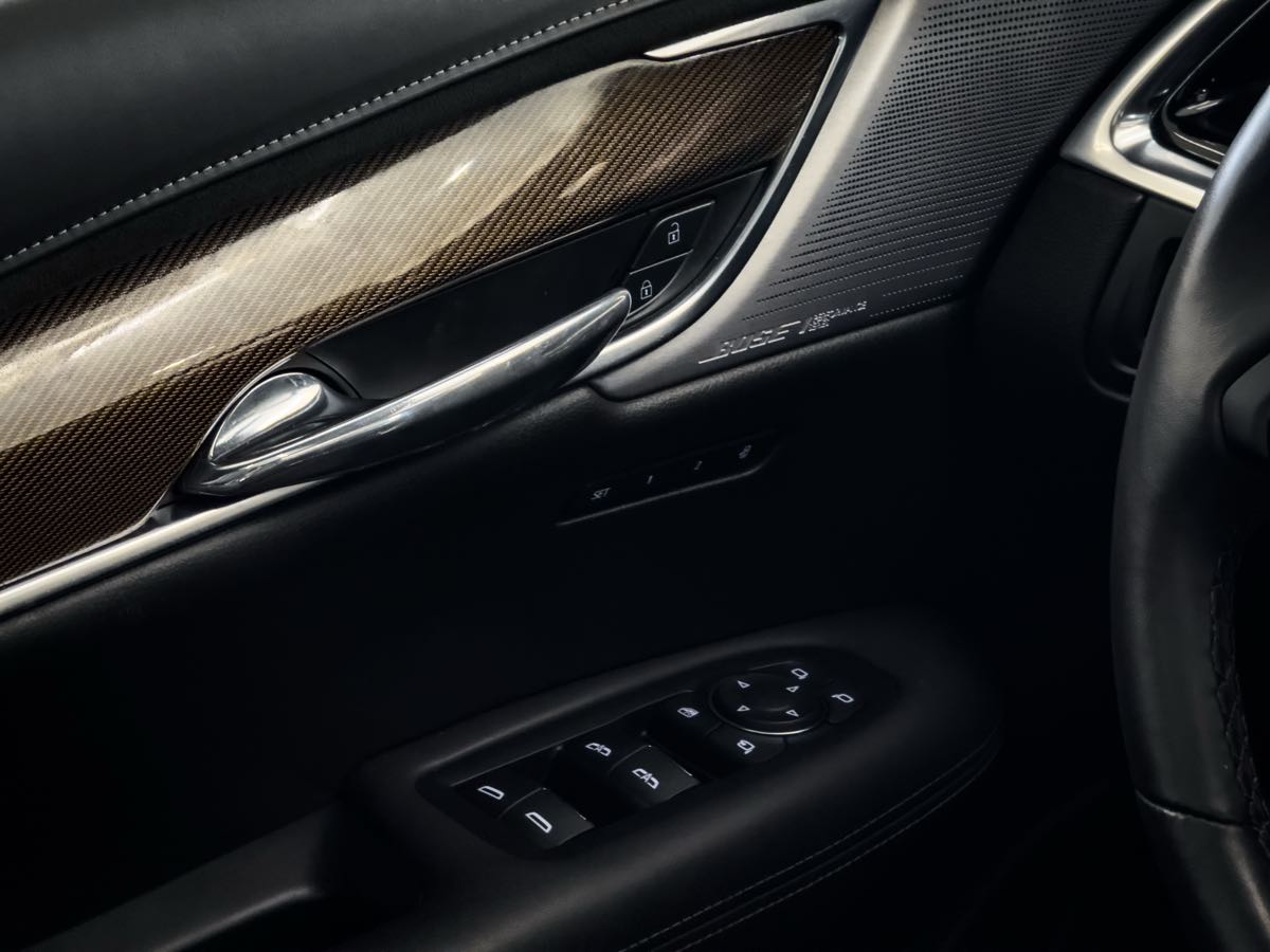 2023 Cadillac XT6 Sport photo 36