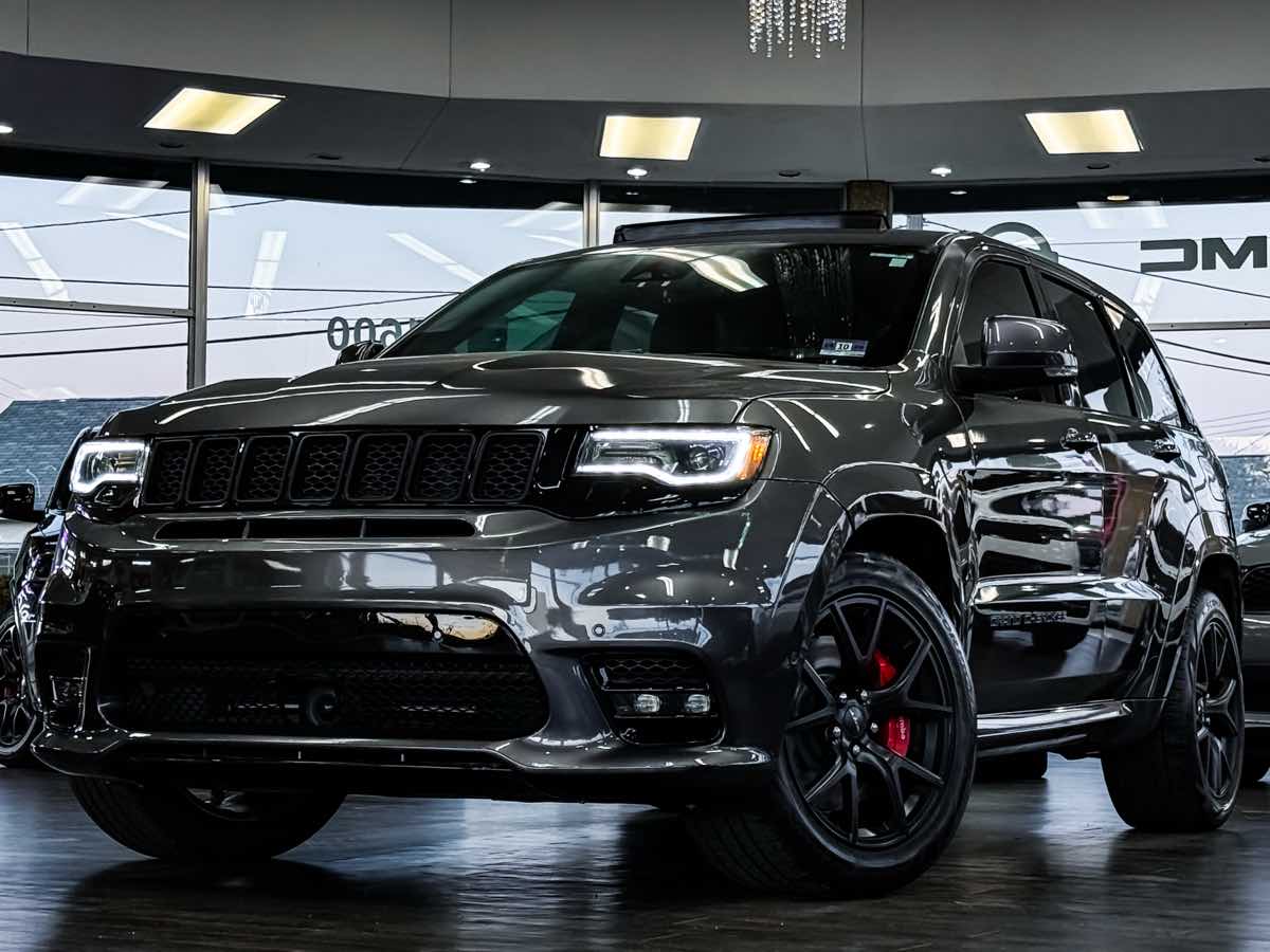 2019 Jeep Grand Cherokee SRT8 photo 3