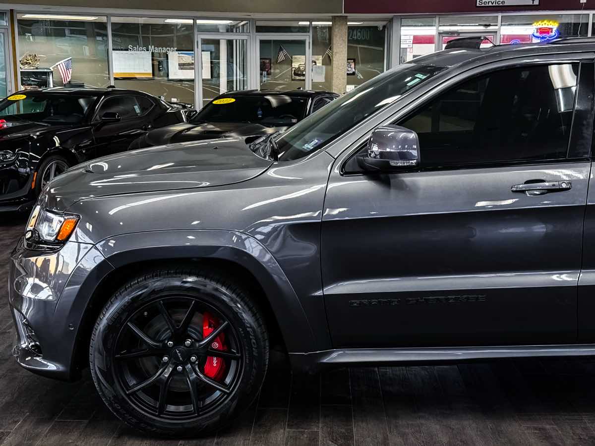 2019 Jeep Grand Cherokee SRT8 photo 5