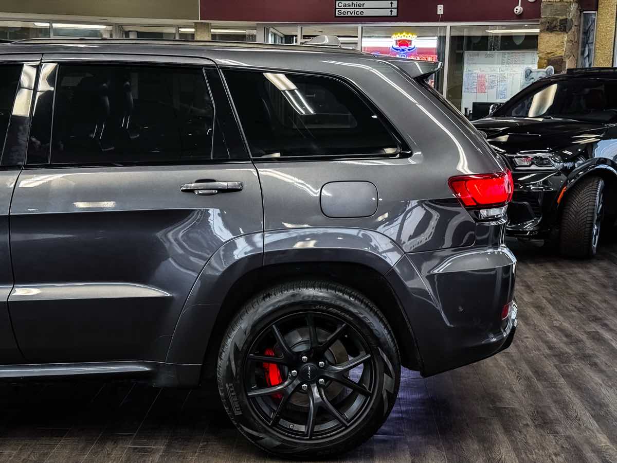2019 Jeep Grand Cherokee SRT8 photo 6