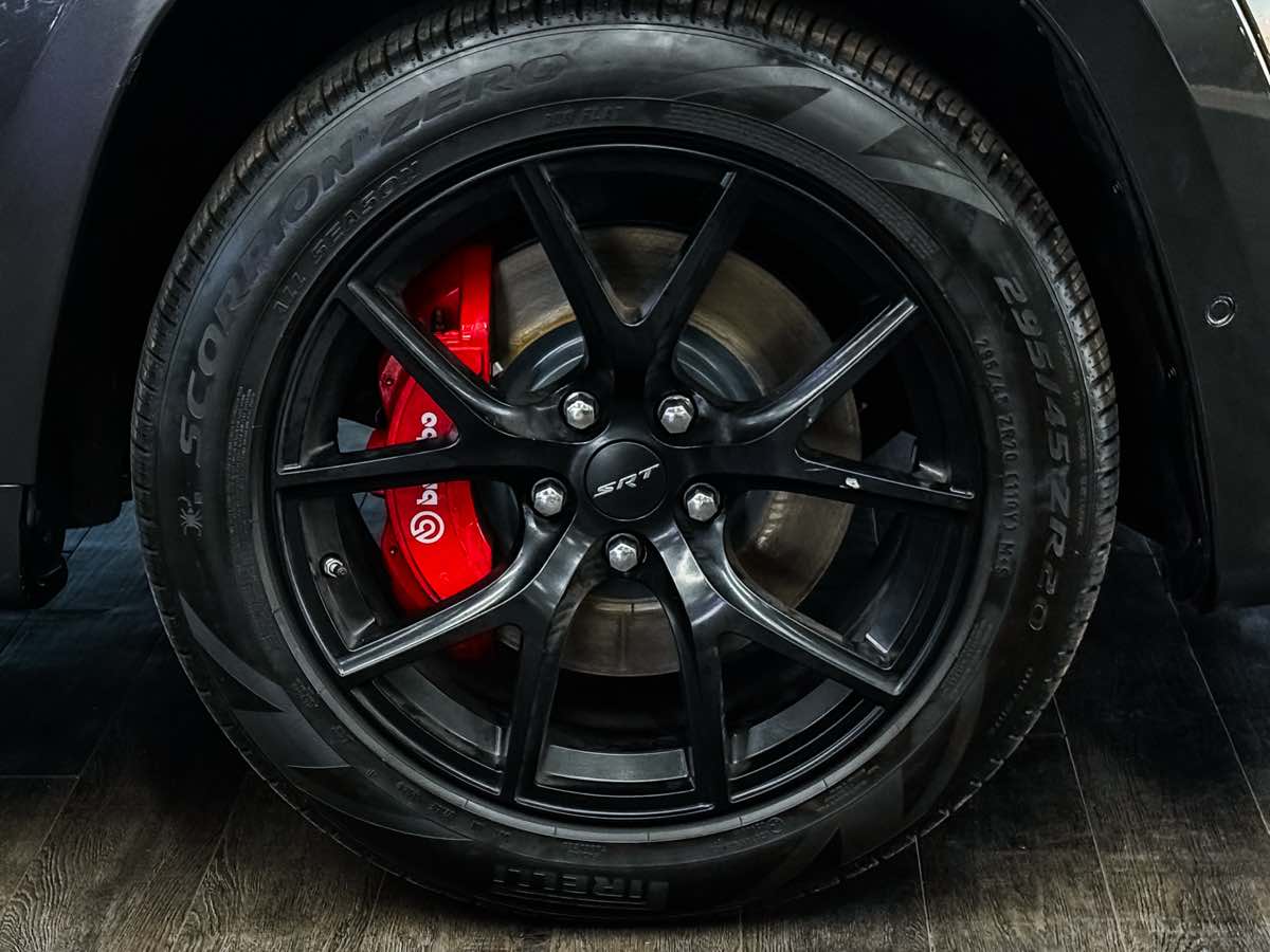 2019 Jeep Grand Cherokee SRT8 photo 17