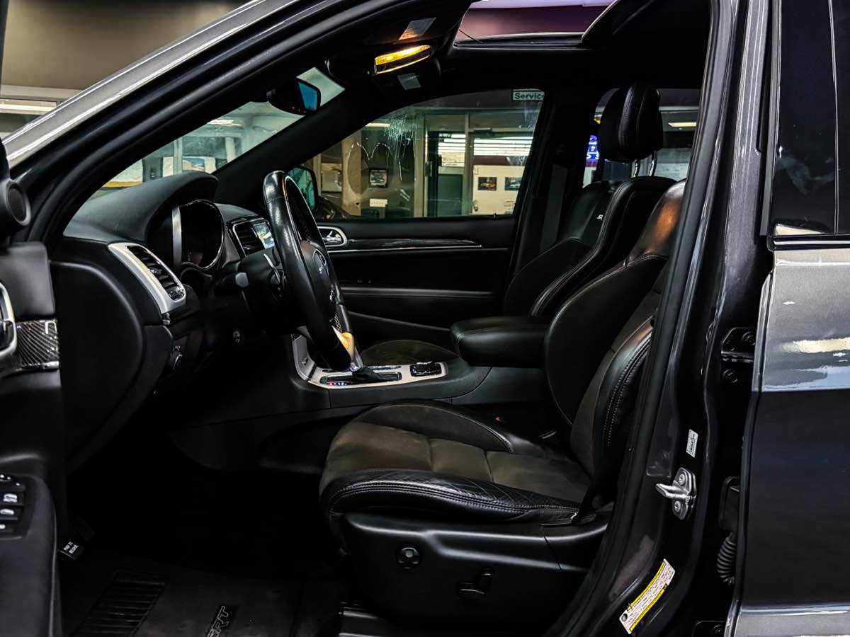 2019 Jeep Grand Cherokee SRT8 photo 20