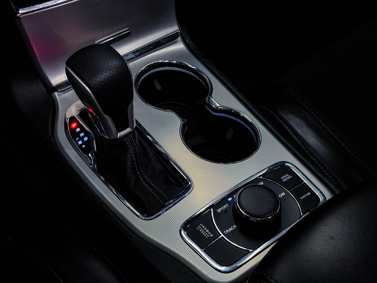2019 Jeep Grand Cherokee SRT8 photo 35