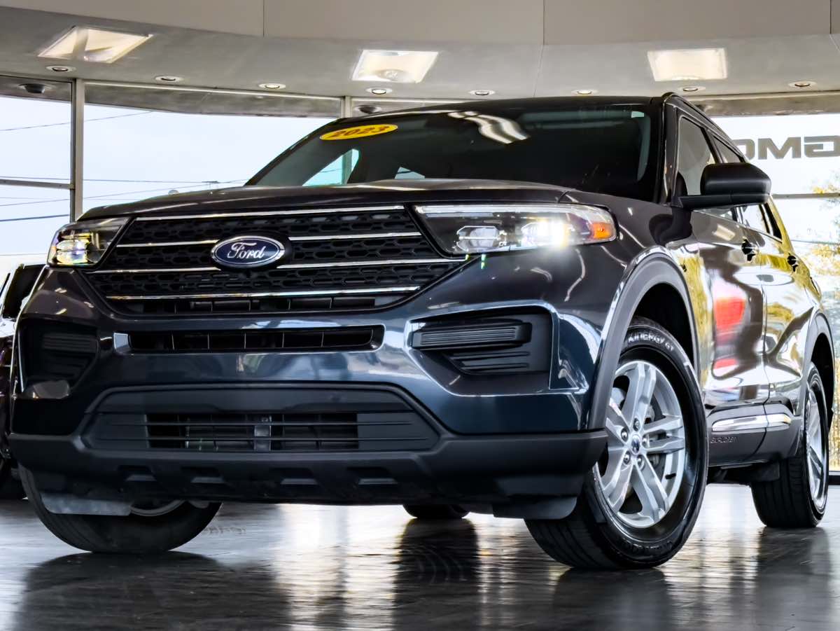 2023 Ford Explorer XLT photo 5