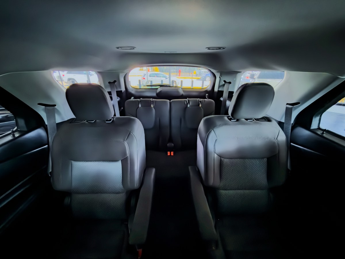 2023 Ford Explorer XLT photo 26