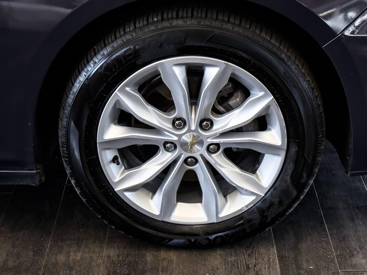 2025 Chevrolet Malibu 1LT photo 16