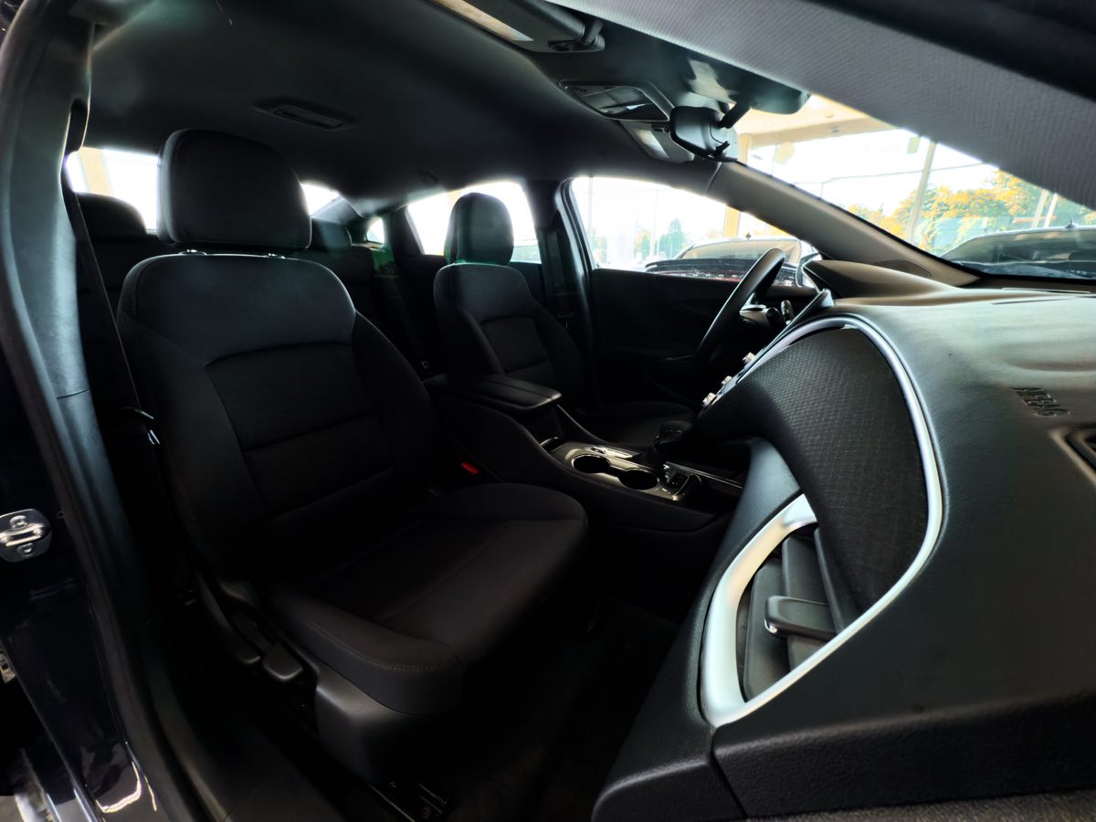 2025 Chevrolet Malibu 1LT photo 23