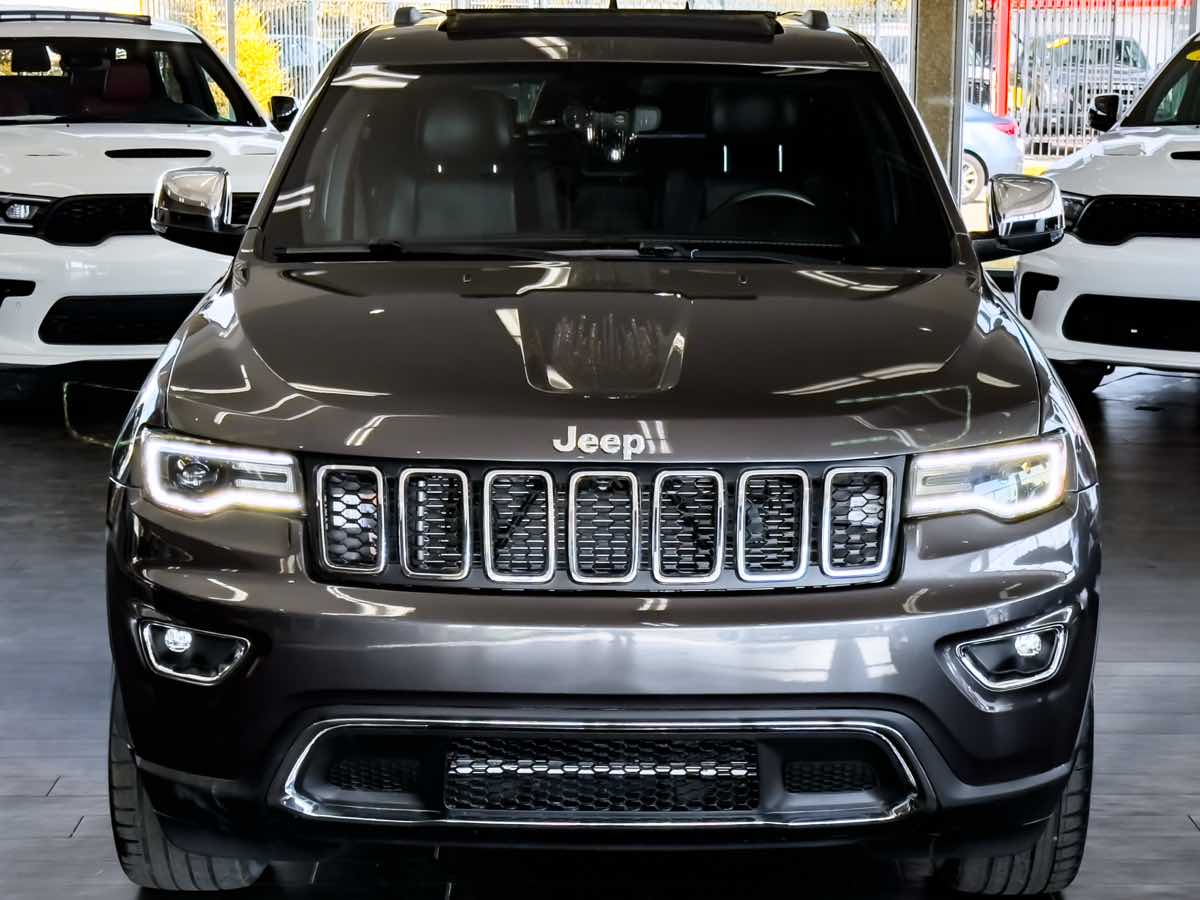 2019 Jeep Grand Cherokee Limited photo 2