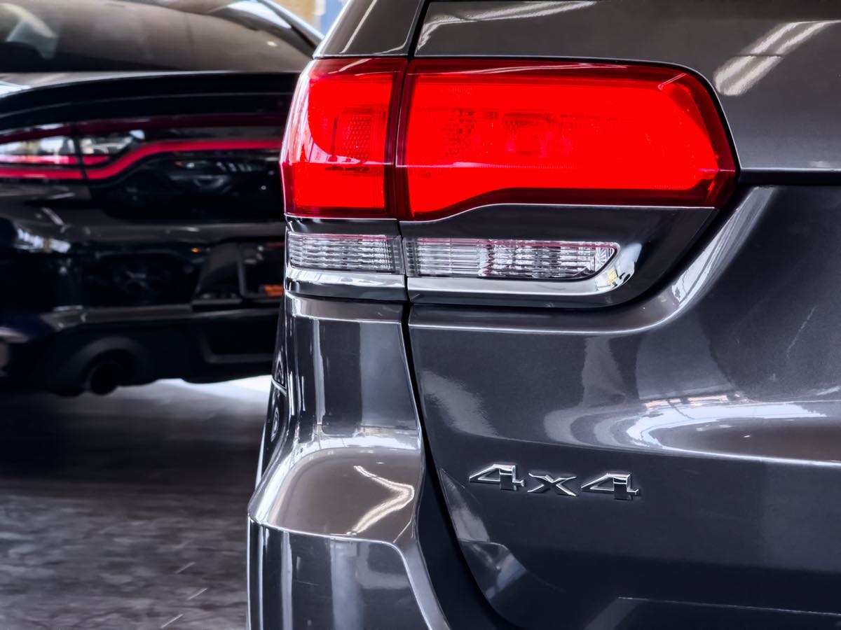 2019 Jeep Grand Cherokee Limited photo 13