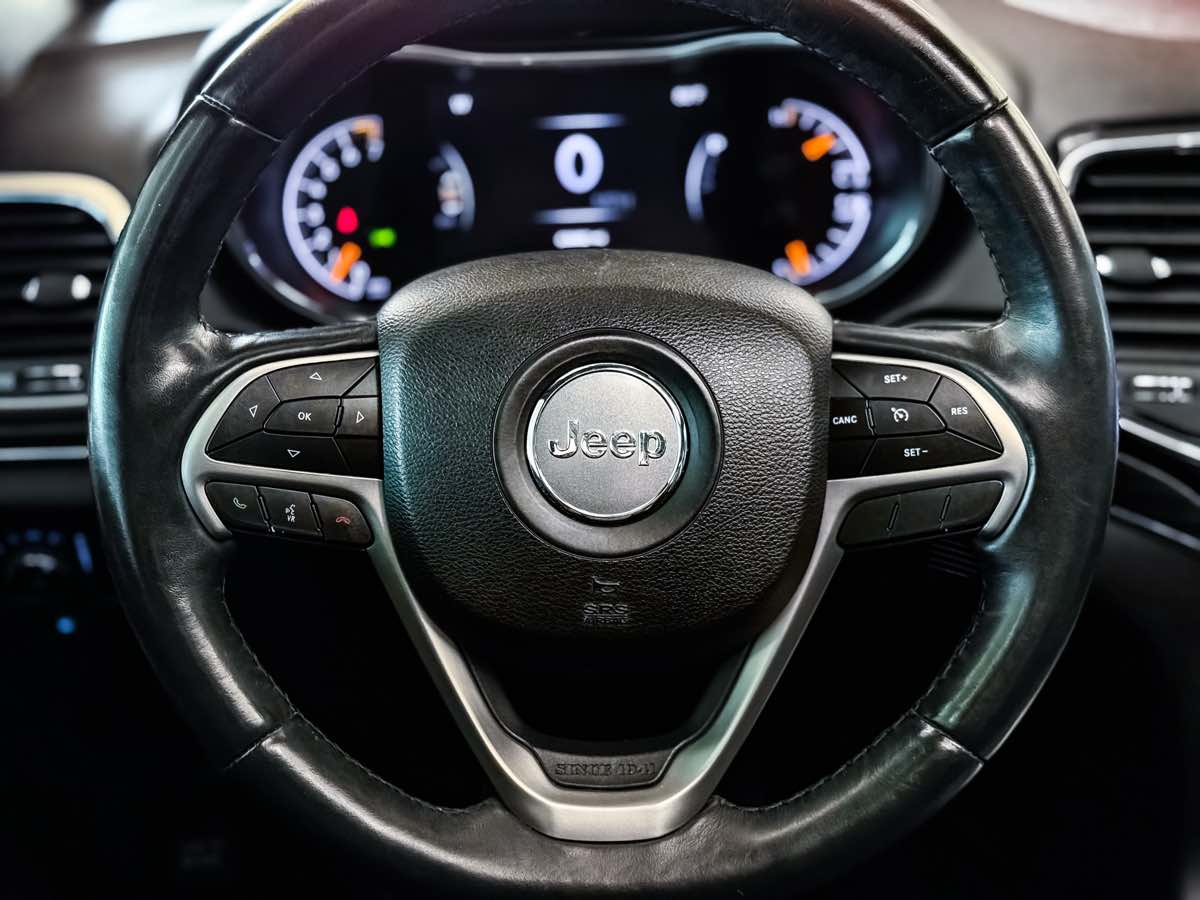 2019 Jeep Grand Cherokee Limited photo 30