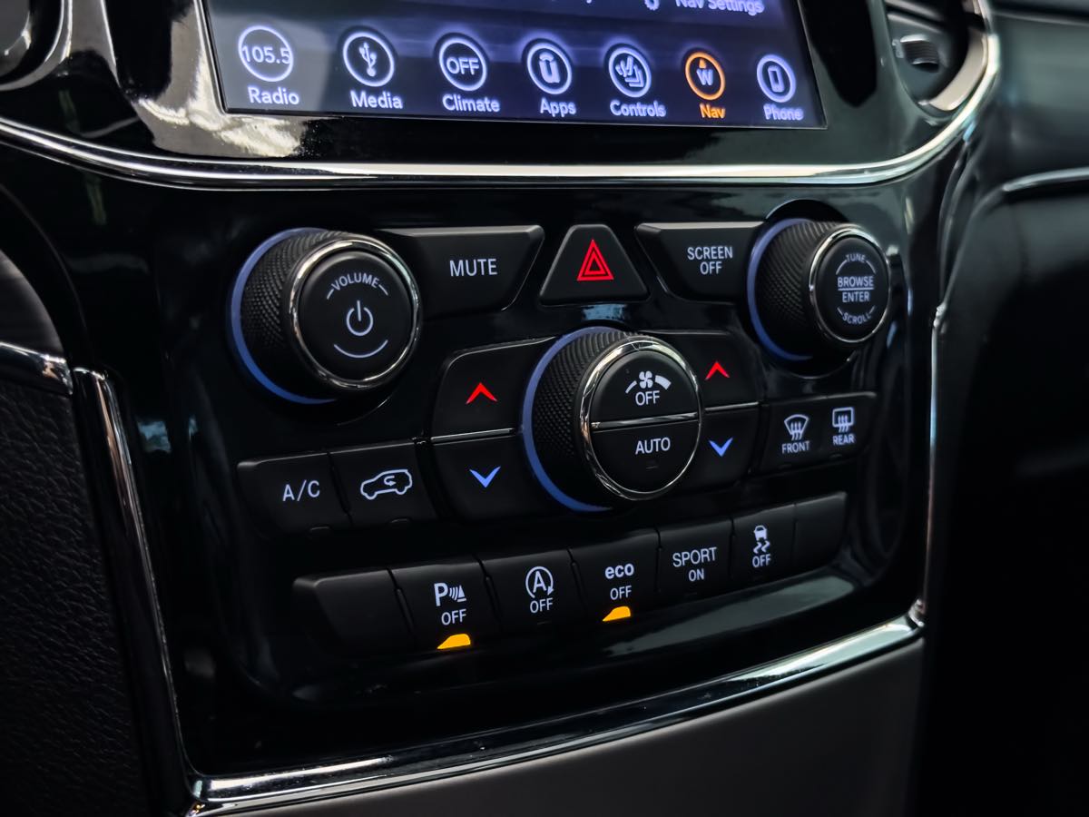 2019 Jeep Grand Cherokee Limited photo 38