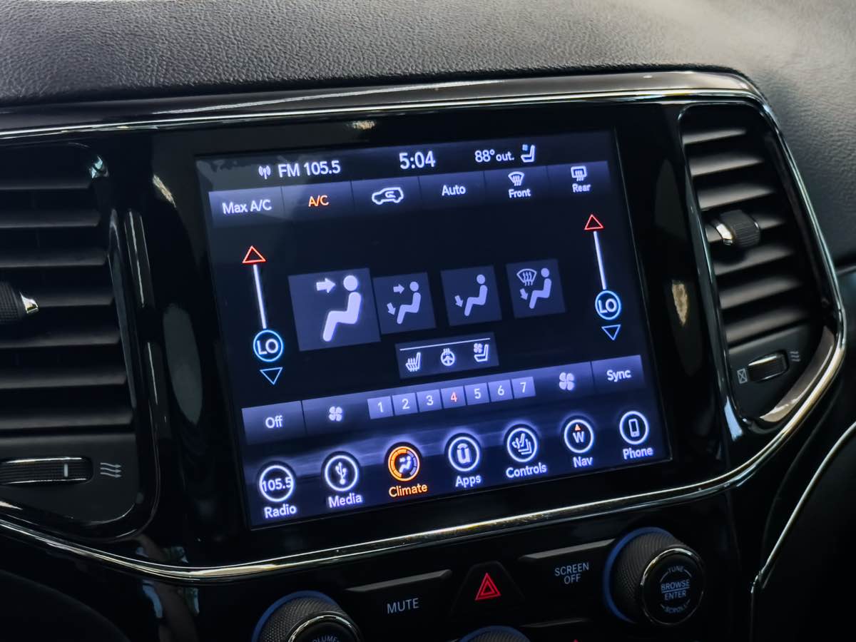 2019 Jeep Grand Cherokee Limited photo 40