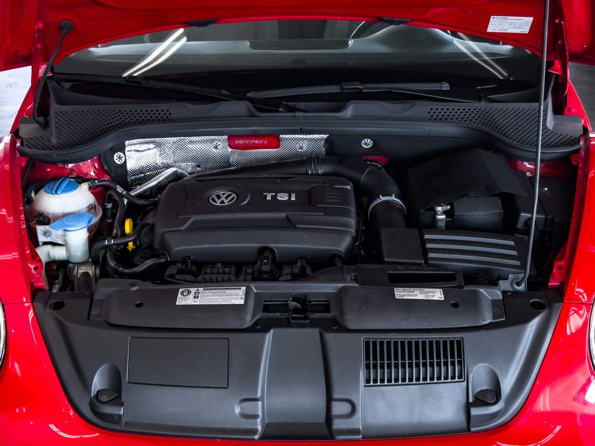 2015 Volkswagen Beetle Convertible 1.8T photo 20