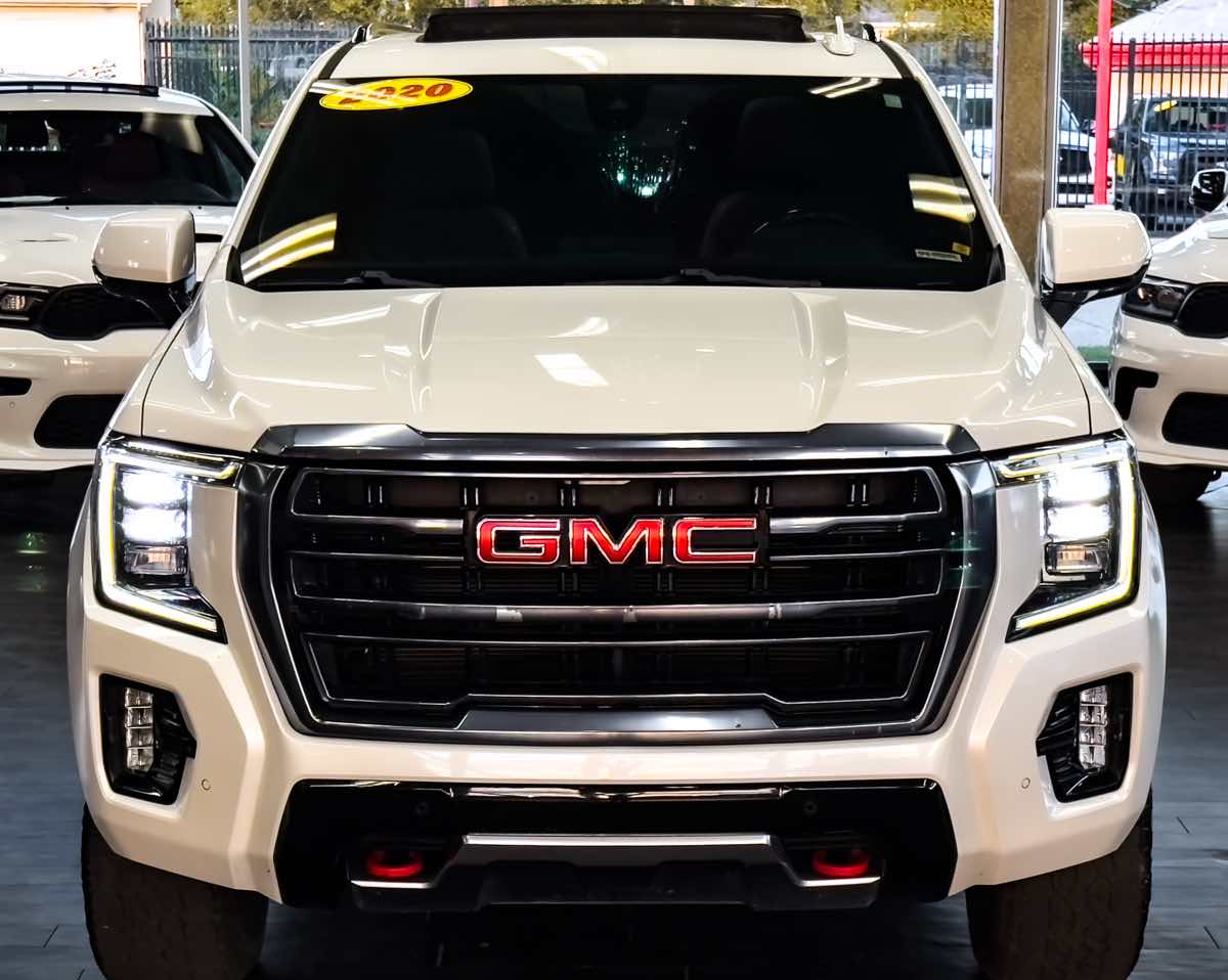 2022 Gmc Yukon XL AT4 photo 2
