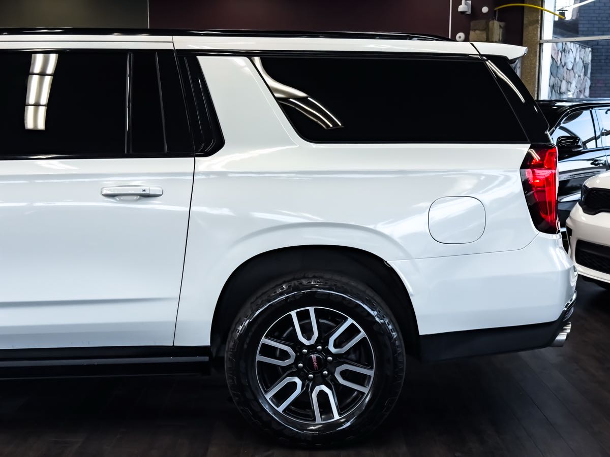 2022 Gmc Yukon XL AT4 photo 7