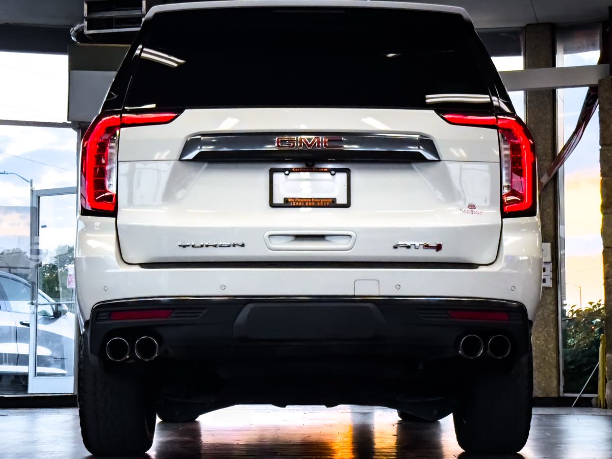 2022 Gmc Yukon XL AT4 photo 9
